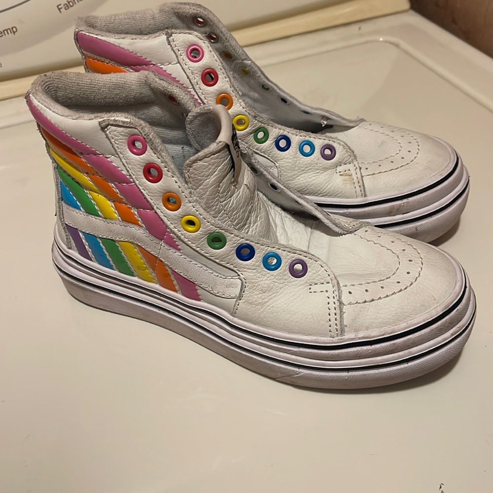 Vans Flour Shop x Super Comfycush Sk8 Hi Size 6 (Fits like a 5.5) 🌈